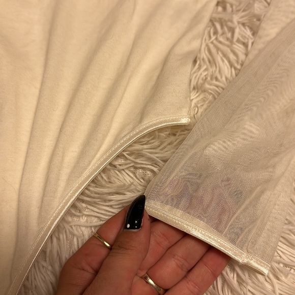 1960’s DeLaRose Cream Lace bodysuit - Picture 6 of 10